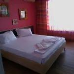 Prado Hotel 3*