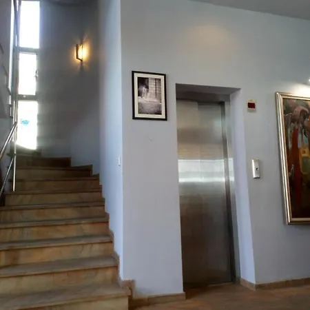 Prado Hotel