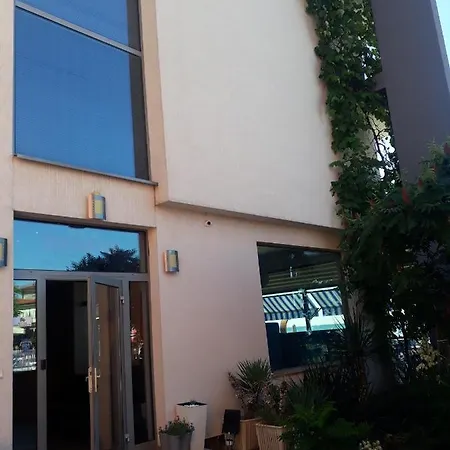 Prado Сонячний Берег