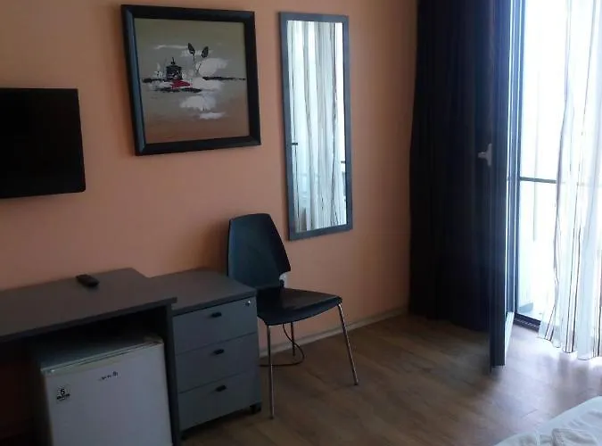 Prado Готель 3*